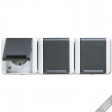 JUNG Тройная  горизонтальная SCHUKO-розетка 16A 250V ~ для накладного монтажа IP44